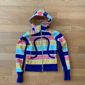 Lululemon sweatshirt